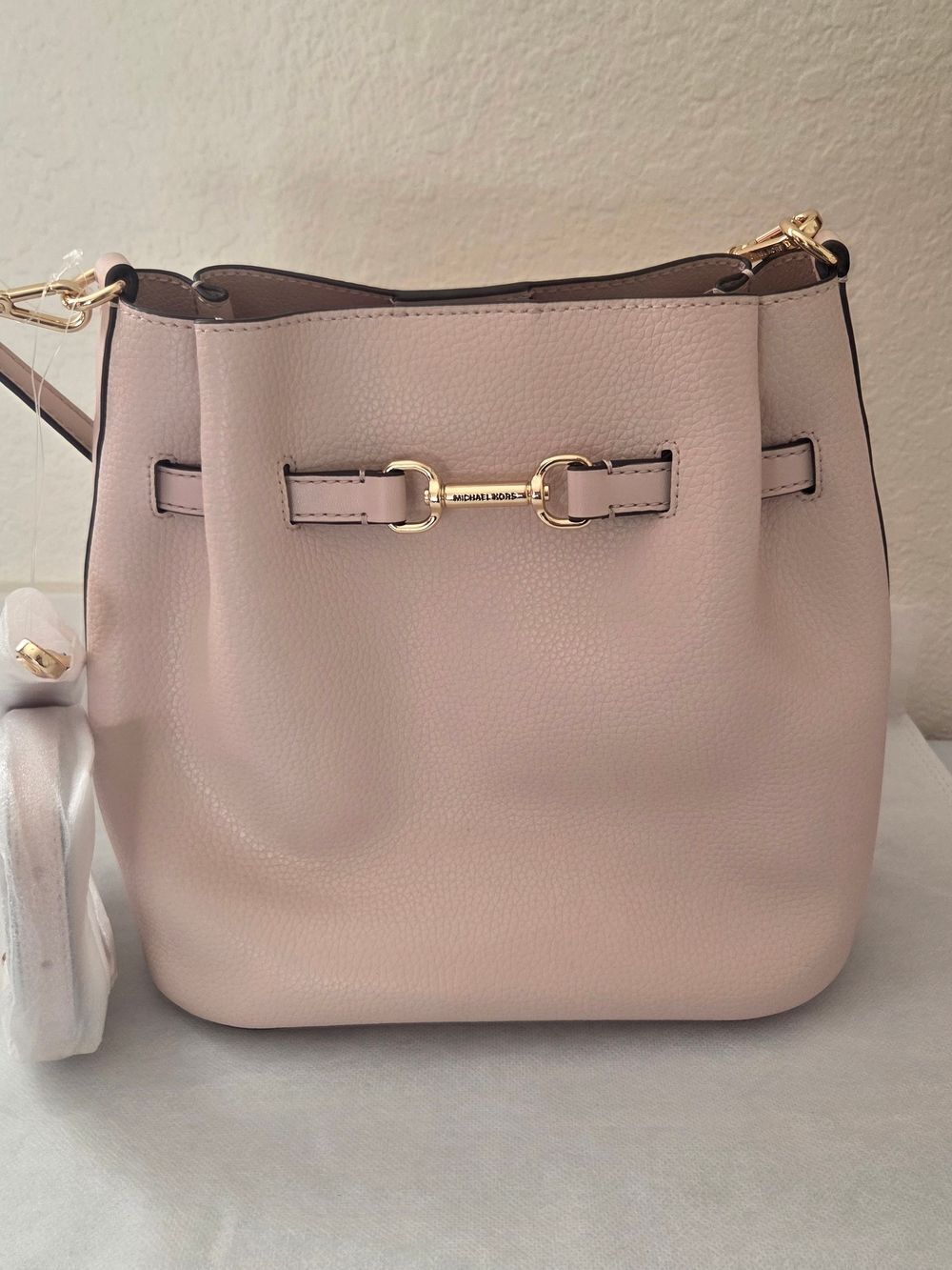 Michael Kors Carson Medium Pebbled Leather Convertible Bucket Crossbody Bag
